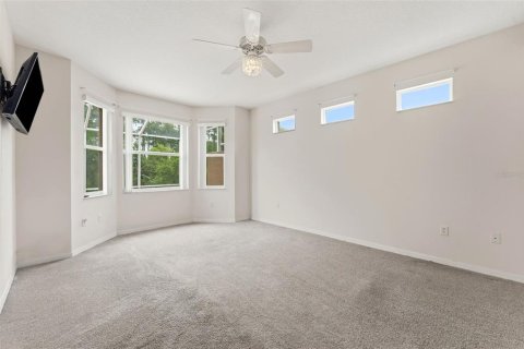House in Land O' Lakes, Florida 3 bedrooms, 184.69 sq.m. № 2236853 - photo 14