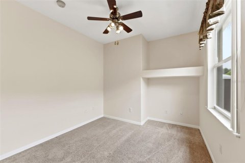 House in Land O' Lakes, Florida 3 bedrooms, 184.69 sq.m. № 2236853 - photo 26
