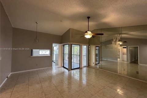 Copropriété à vendre à Homestead, Floride: 3 chambres, 90.12 m2 № 1974803 - photo 2