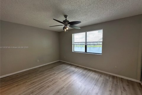 Copropriété à vendre à Homestead, Floride: 3 chambres, 90.12 m2 № 1974803 - photo 9