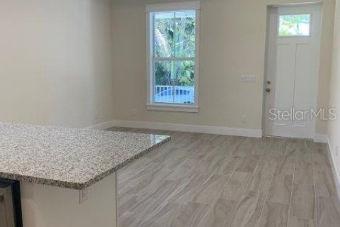 Apartment in Punta Gorda, Florida 2 bedrooms, 83.61 sq.m. № 1766065 - photo 4