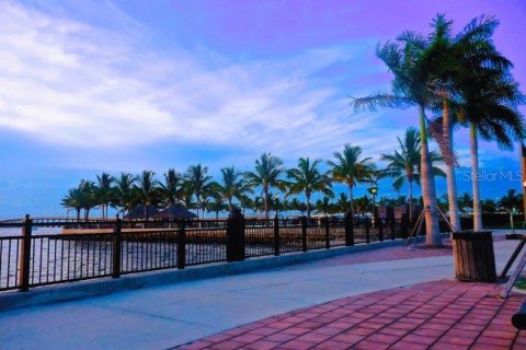 Apartment in Punta Gorda, Florida 2 bedrooms, 83.61 sq.m. № 1766065 - photo 17
