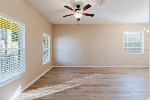 Villa ou maison à vendre à Land O' Lakes, Floride: 5 chambres, 209.96 m2 № 2236481 - photo 7