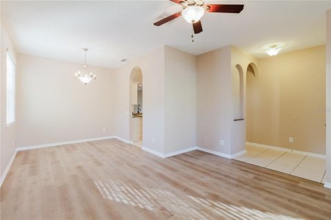 Villa ou maison à vendre à Land O' Lakes, Floride: 5 chambres, 209.96 m2 № 2236481 - photo 6