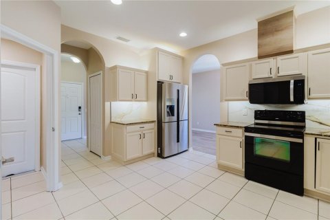 Villa ou maison à vendre à Land O' Lakes, Floride: 5 chambres, 209.96 m2 № 2236481 - photo 12