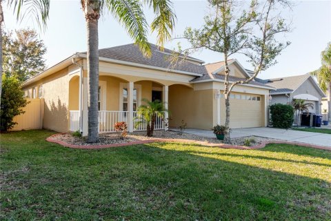 Villa ou maison à vendre à Land O' Lakes, Floride: 5 chambres, 209.96 m2 № 2236481 - photo 2