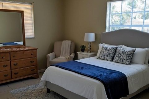Villa ou maison à vendre à Fort Lauderdale, Floride: 2 chambres, 53.14 m2 № 2025328 - photo 5