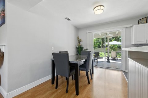 House in Saint Petersburg, Florida 2 bedrooms, 80.82 sq.m. № 1894820 - photo 16
