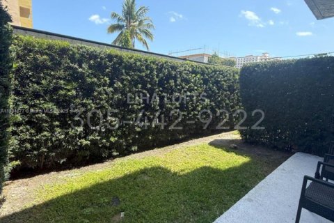 Apartamento en alquiler en Miami, Florida, 2 dormitorios, 92.9 m2 № 1947043 - foto 5