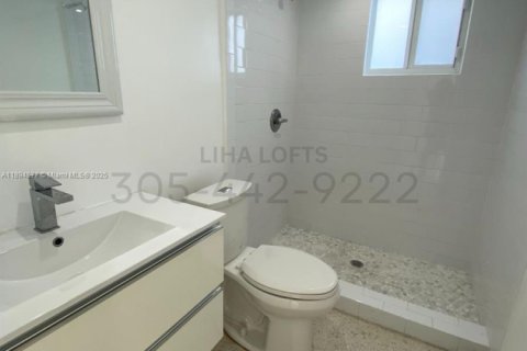 Apartamento en alquiler en Miami, Florida, 2 dormitorios, 92.9 m2 № 1947043 - foto 7