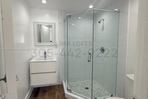 Apartamento en alquiler en Miami, Florida, 2 dormitorios, 92.9 m2 № 1947043 - foto 12