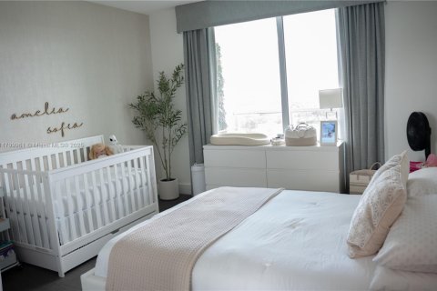 Condo in Sunrise, Florida, 2 bedrooms  № 1862250 - photo 15