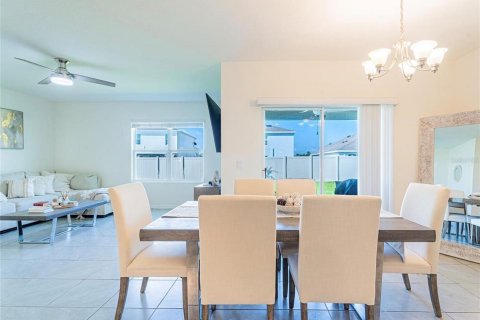 Casa en alquiler en Wesley Chapel, Florida, 4 dormitorios, 171.5 m2 № 1851595 - foto 10