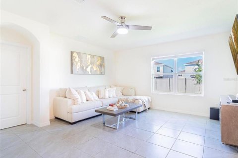 Casa en alquiler en Wesley Chapel, Florida, 4 dormitorios, 171.5 m2 № 1851595 - foto 15