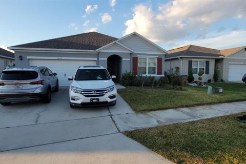 House in Kissimmee, Florida 3 bedrooms, 154.96 sq.m. № 2404969 - photo 2