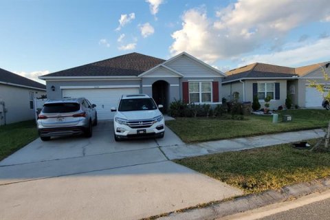 House in Kissimmee, Florida 3 bedrooms, 154.96 sq.m. № 2404969