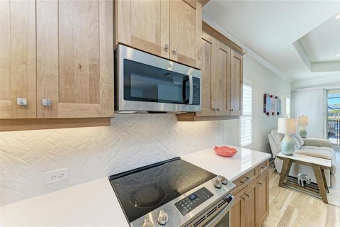 House in Sarasota, Florida 3 bedrooms, 172.89 sq.m. № 2199382 - photo 19
