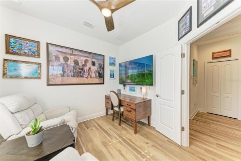 House in Sarasota, Florida 3 bedrooms, 172.89 sq.m. № 2199382 - photo 11