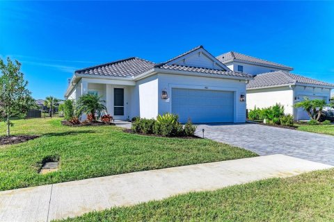 House in Sarasota, Florida 3 bedrooms, 172.89 sq.m. № 2199382 - photo 6