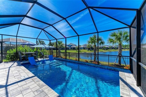 House in Sarasota, Florida 3 bedrooms, 172.89 sq.m. № 2199382 - photo 28