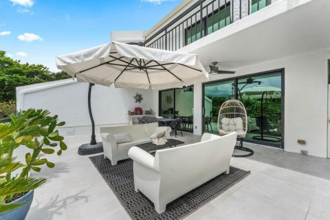 Condo in Riviera Beach, Florida, 3 bedrooms  № 2382814 - photo 15