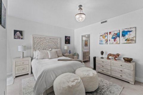 Condo in Riviera Beach, Florida, 3 bedrooms  № 2382814 - photo 20