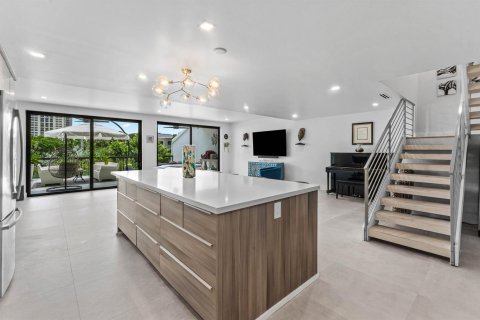 Condo in Riviera Beach, Florida, 3 bedrooms  № 2382814 - photo 17