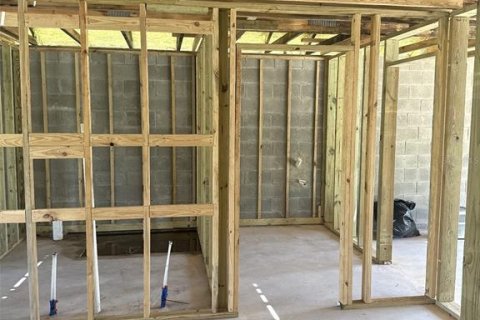House in Sebring, Florida 3 bedrooms, 117.99 sq.m. № 1400898 - photo 5