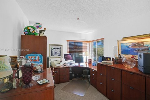 Villa ou maison à vendre à Miami, Floride: 3 chambres, 124.58 m2 № 2023700 - photo 20