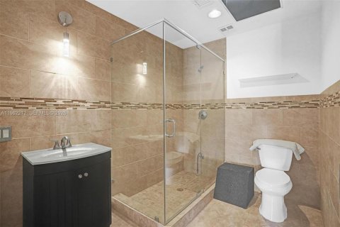 Villa ou maison à vendre à Miami, Floride: 3 chambres, 124.58 m2 № 2023700 - photo 18