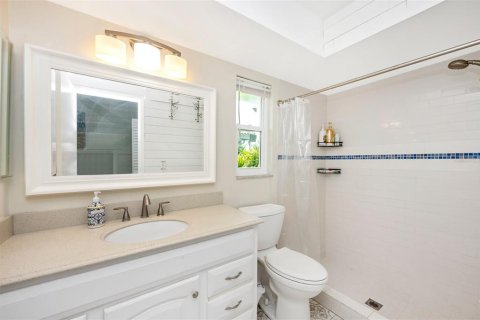 Купить виллу или дом в Сарасота, Флорида 13 комнат, 176.98м2, № 1912866 - фото 12