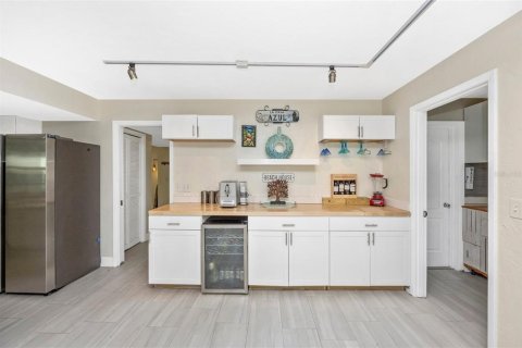 Купить виллу или дом в Сарасота, Флорида 13 комнат, 176.98м2, № 1912866 - фото 28