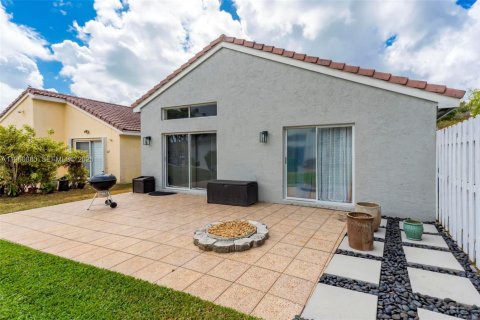 Купить виллу или дом в Мирамар, Флорида 4 спальни, 137.22м2, № 2040583 - фото 16