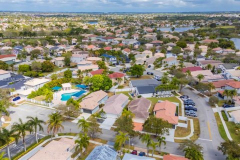 Купить виллу или дом в Мирамар, Флорида 4 спальни, 137.22м2, № 2040583 - фото 23