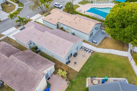 Купить виллу или дом в Мирамар, Флорида 4 спальни, 137.22м2, № 2040583 - фото 30