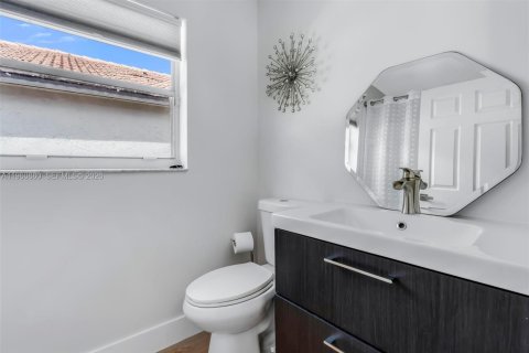 Купить виллу или дом в Мирамар, Флорида 4 спальни, 137.22м2, № 2040583 - фото 13