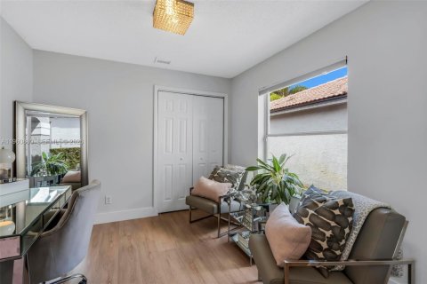 Купить виллу или дом в Мирамар, Флорида 4 спальни, 137.22м2, № 2040583 - фото 15