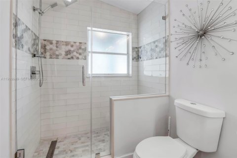 Купить виллу или дом в Мирамар, Флорида 4 спальни, 137.22м2, № 2040583 - фото 10