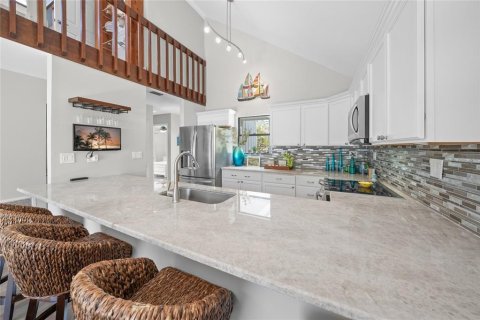 Villa ou maison à vendre à Sarasota, Floride: 3 chambres, 201.41 m2 № 2416889 - photo 6