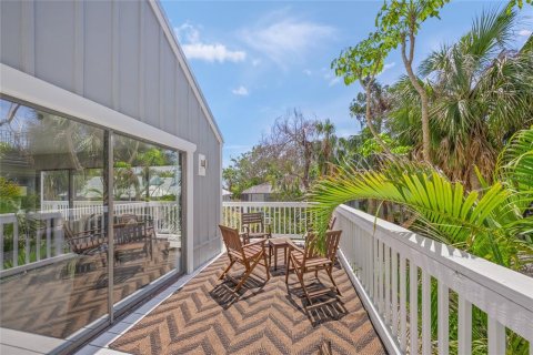 Villa ou maison à vendre à Sarasota, Floride: 3 chambres, 201.41 m2 № 2416889 - photo 18
