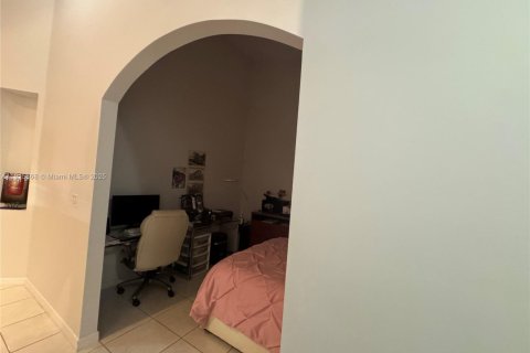 Adosado en venta en Homestead, Florida, 2 dormitorios, 116.87 m2 № 2016702 - foto 9
