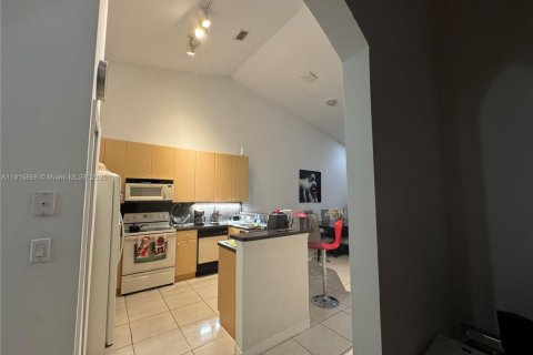 Adosado en venta en Homestead, Florida, 2 dormitorios, 116.87 m2 № 2016702 - foto 8