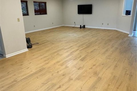 Villa ou maison à louer à Palm Coast, Floride: 3 chambres, 179.12 m2 № 1908589 - photo 4