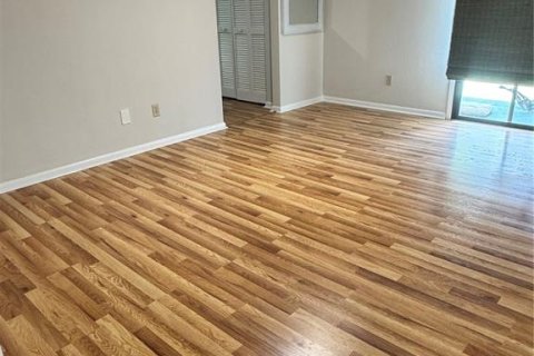 Villa ou maison à louer à Palm Coast, Floride: 3 chambres, 179.12 m2 № 1908589 - photo 9