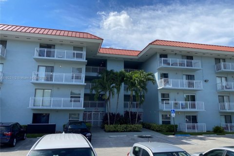 Copropriété à louer à Plantation, Floride: 1 chambre, 60.94 m2 № 1976030 - photo 10