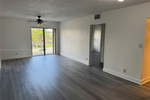 Copropriété à louer à Plantation, Floride: 1 chambre, 60.94 m2 № 1976030 - photo 2