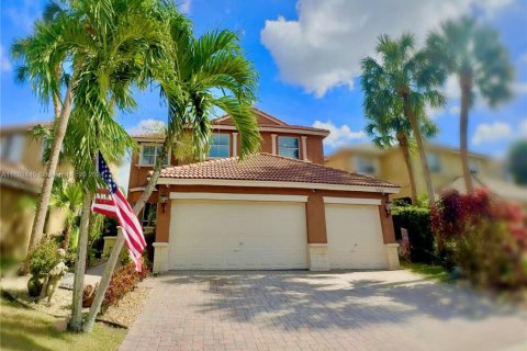 Villa ou maison à vendre à Hollywood, Floride: 4 chambres, 253.16 m2 № 1957828 - photo 2