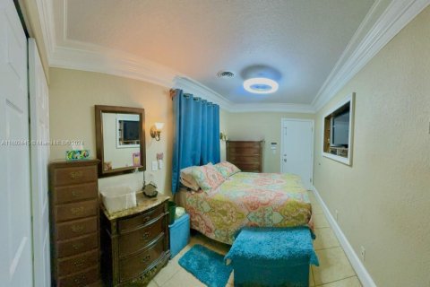 Villa ou maison à vendre à Hollywood, Floride: 4 chambres, 253.16 m2 № 1957828 - photo 18