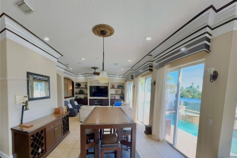 Villa ou maison à vendre à Hollywood, Floride: 4 chambres, 253.16 m2 № 1957828 - photo 7