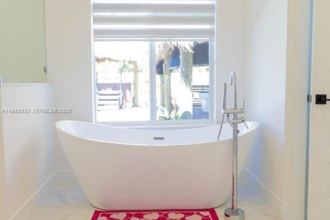 Casa en alquiler en Homestead, Florida, 5 dormitorios, 265.98 m2 № 2050931 - foto 22